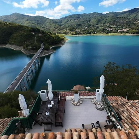 La Terrazza Sul Lago Turano Castel di Tora Exteriör bild