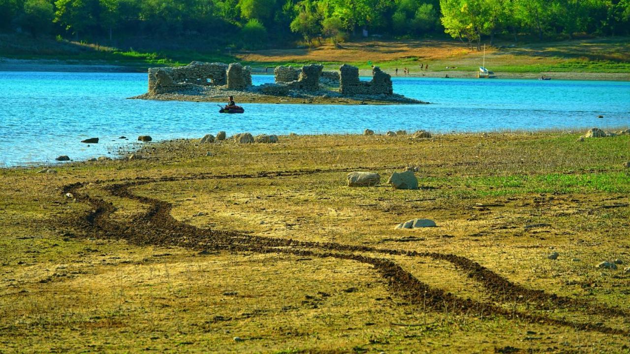 La Terrazza Sul Lago Turano Castel di Tora Exteriör bild
