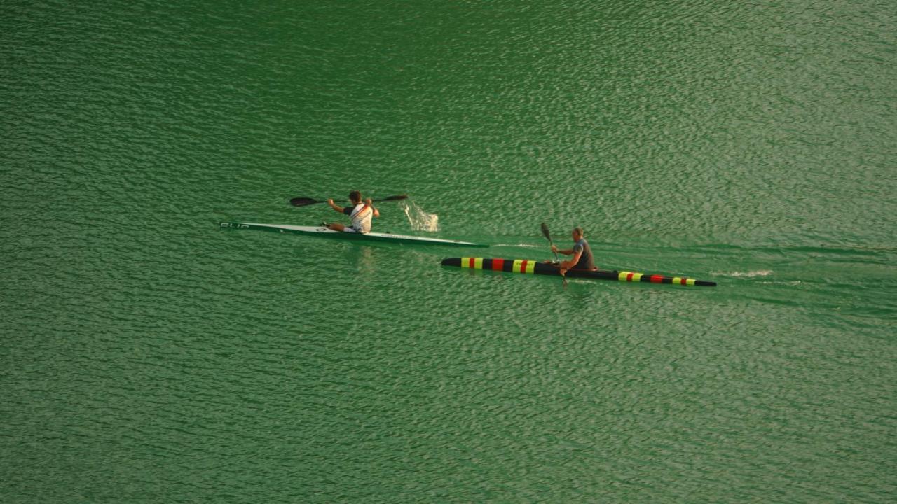 La Terrazza Sul Lago Turano Castel di Tora Exteriör bild